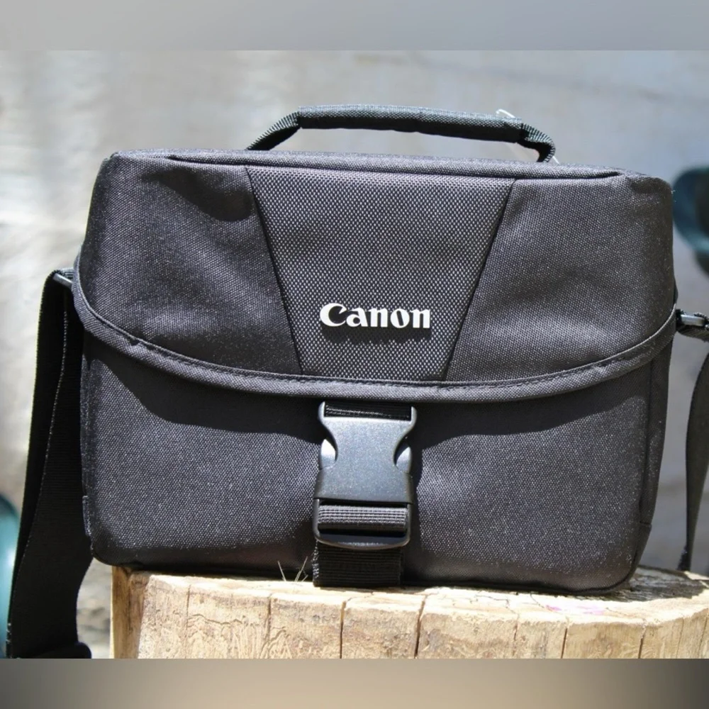 Canon Shoulder Bag Black Small Size